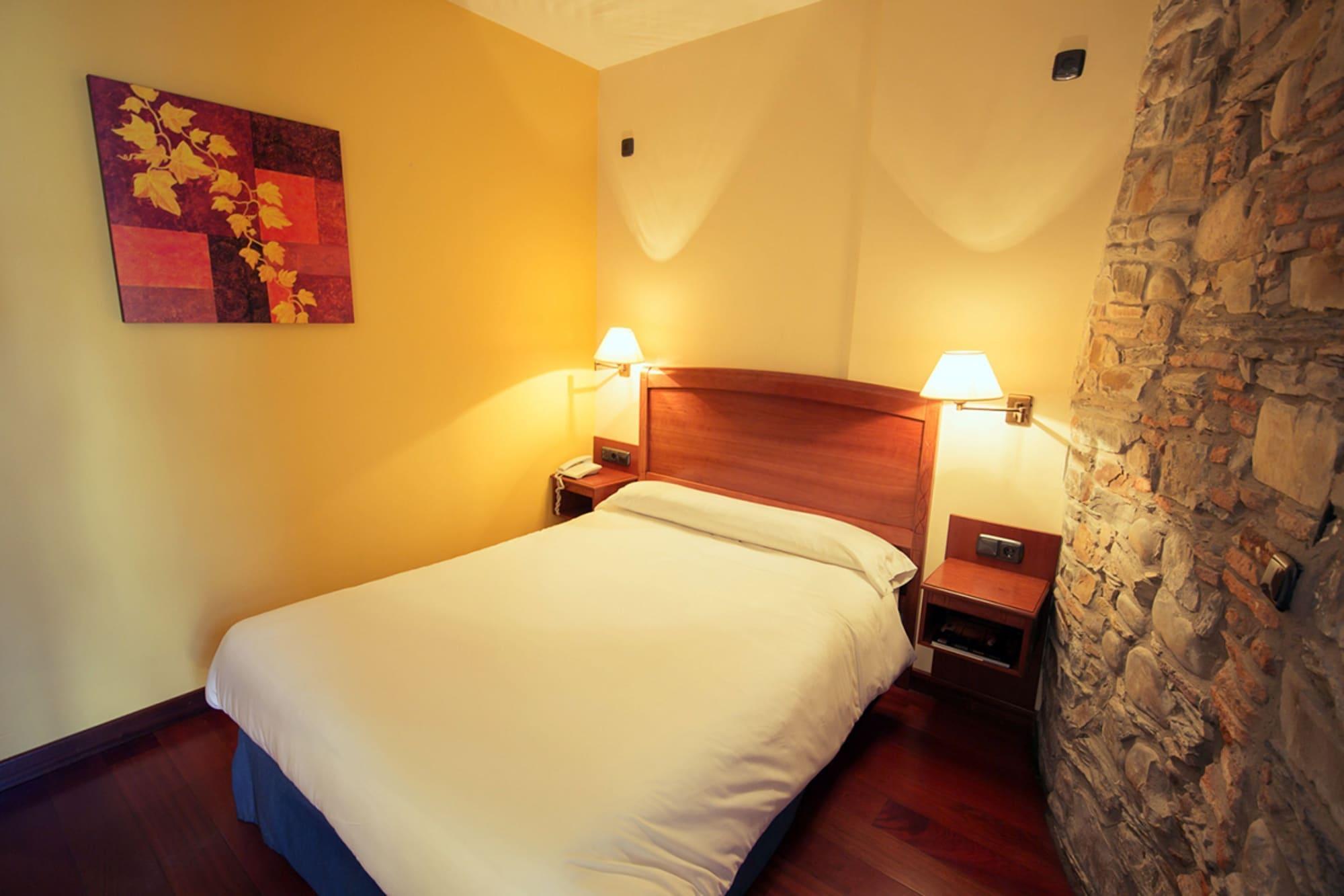 Hotel Aroi Bierzo Plaza Понферрада Экстерьер фото