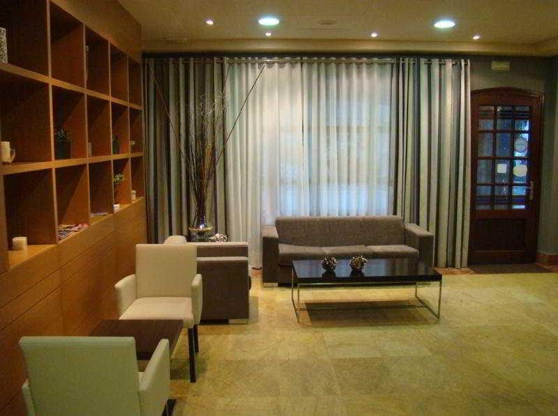 Hotel Aroi Bierzo Plaza Понферрада Экстерьер фото