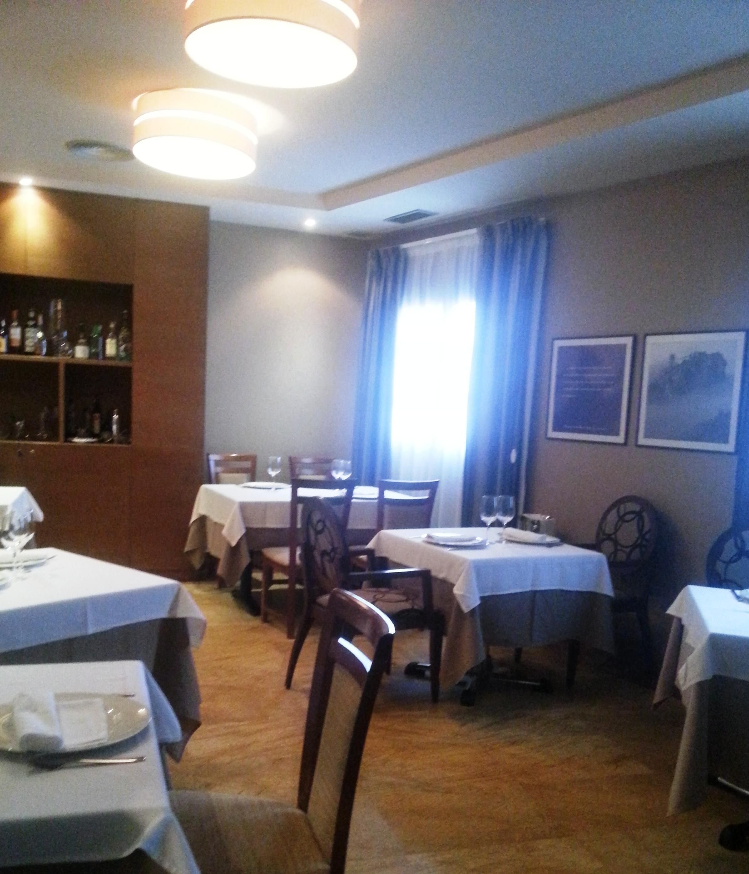 Hotel Aroi Bierzo Plaza Понферрада Экстерьер фото
