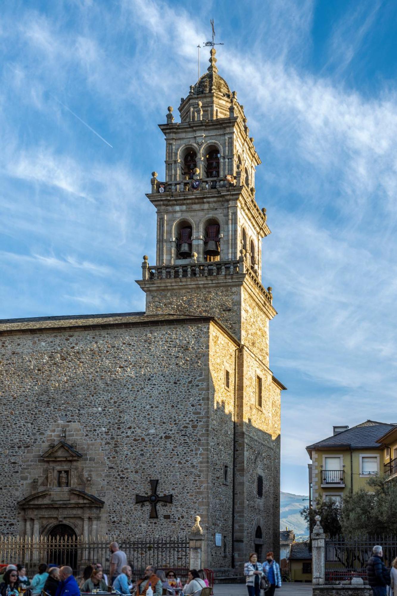 Hotel Aroi Bierzo Plaza Понферрада Экстерьер фото