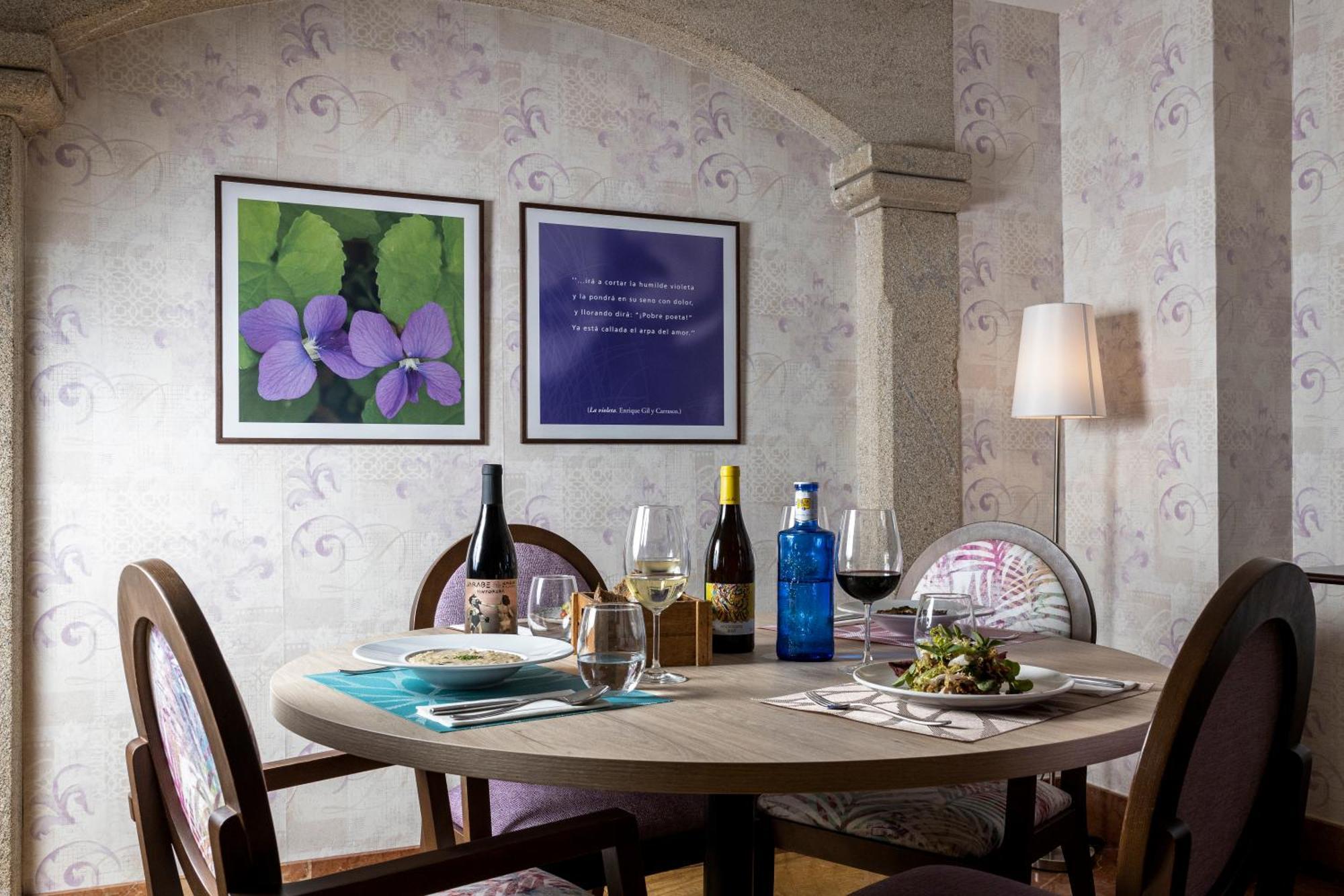 Hotel Aroi Bierzo Plaza Понферрада Экстерьер фото